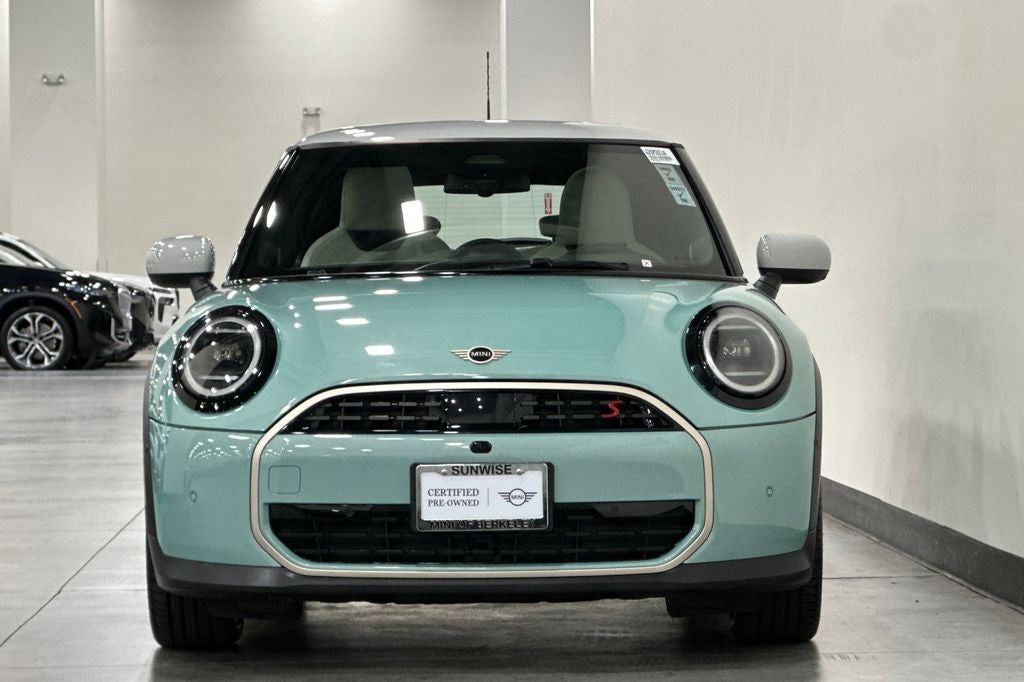 2025 MINI Cooper S Iconic