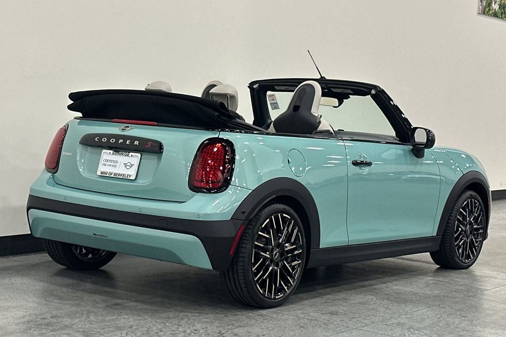 2025 MINI Cooper S Iconic