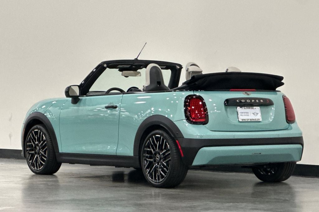 2025 MINI Cooper S Iconic