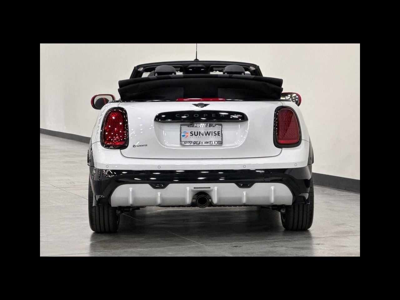 2026 MINI CONVERTIBLE ICONIC