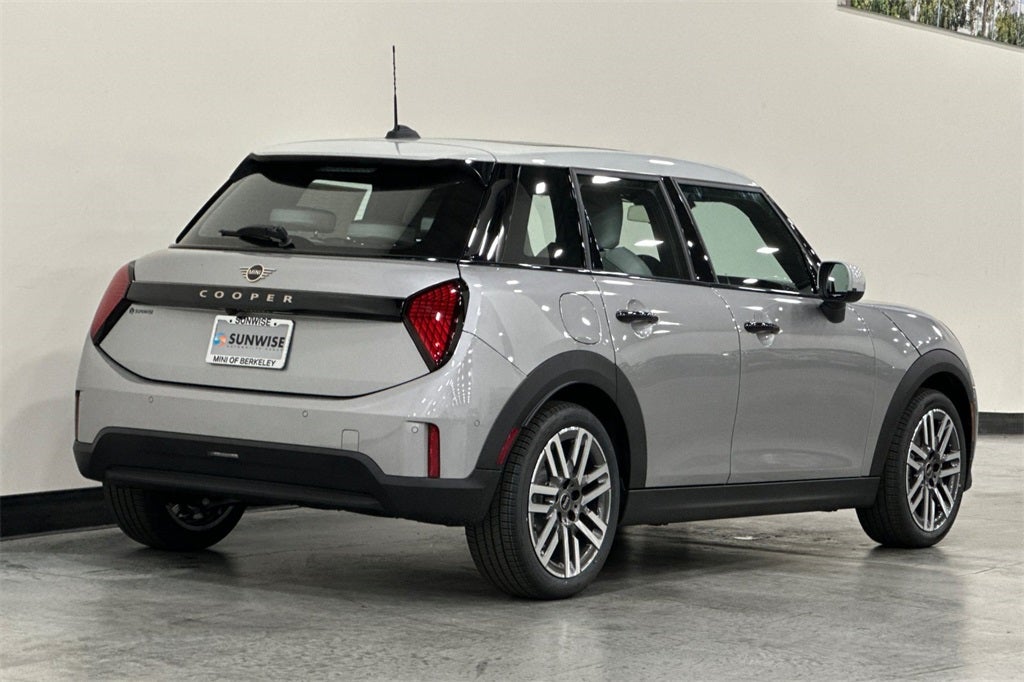 2026 MINI Hardtop 4 Door Cooper