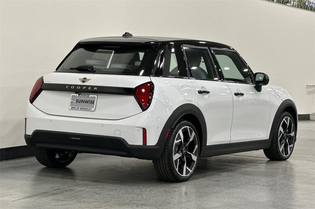 2026 MINI Cooper Oxford Edition