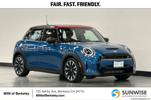 2023 MINI Cooper S Iconic