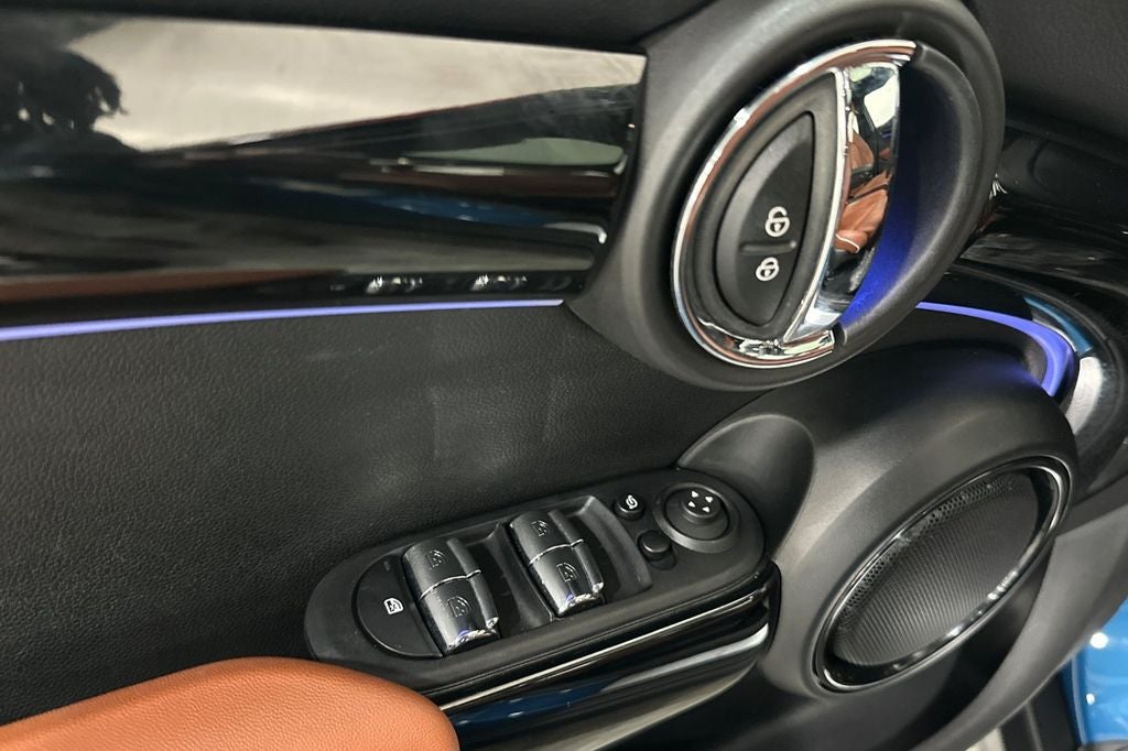 2023 MINI Cooper S Iconic