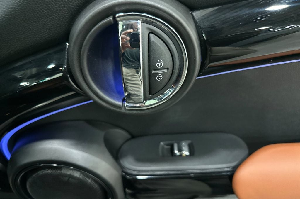 2023 MINI Cooper S Iconic