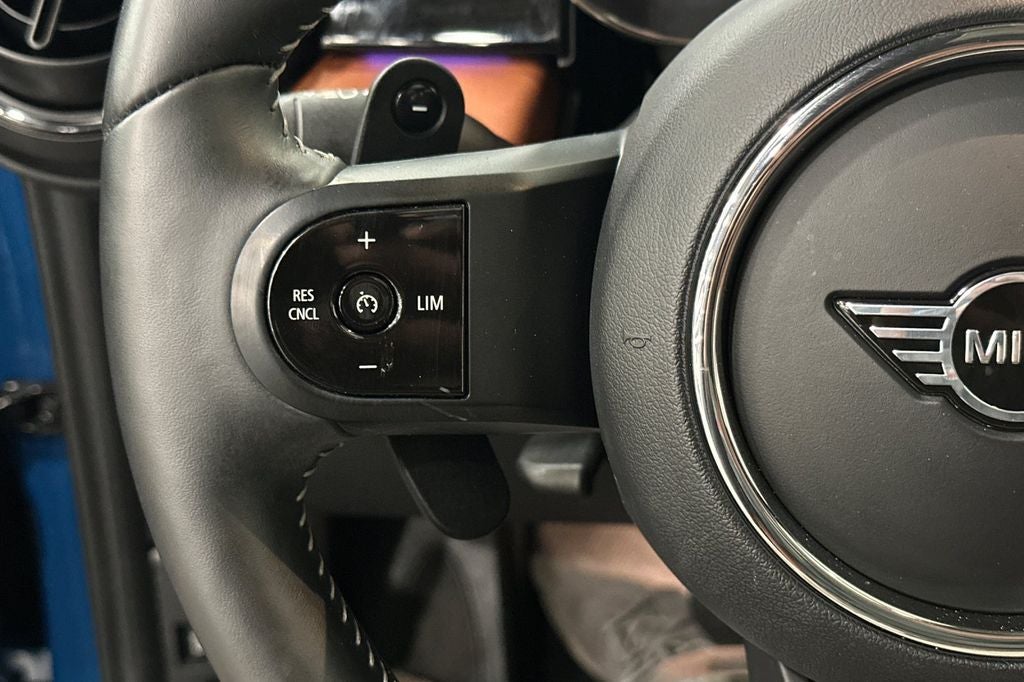 2023 MINI Cooper S Iconic