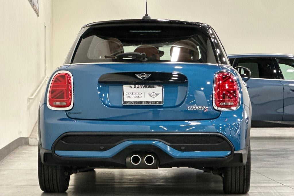 2023 MINI Cooper S Iconic