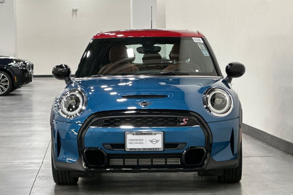 2023 MINI Cooper S Iconic