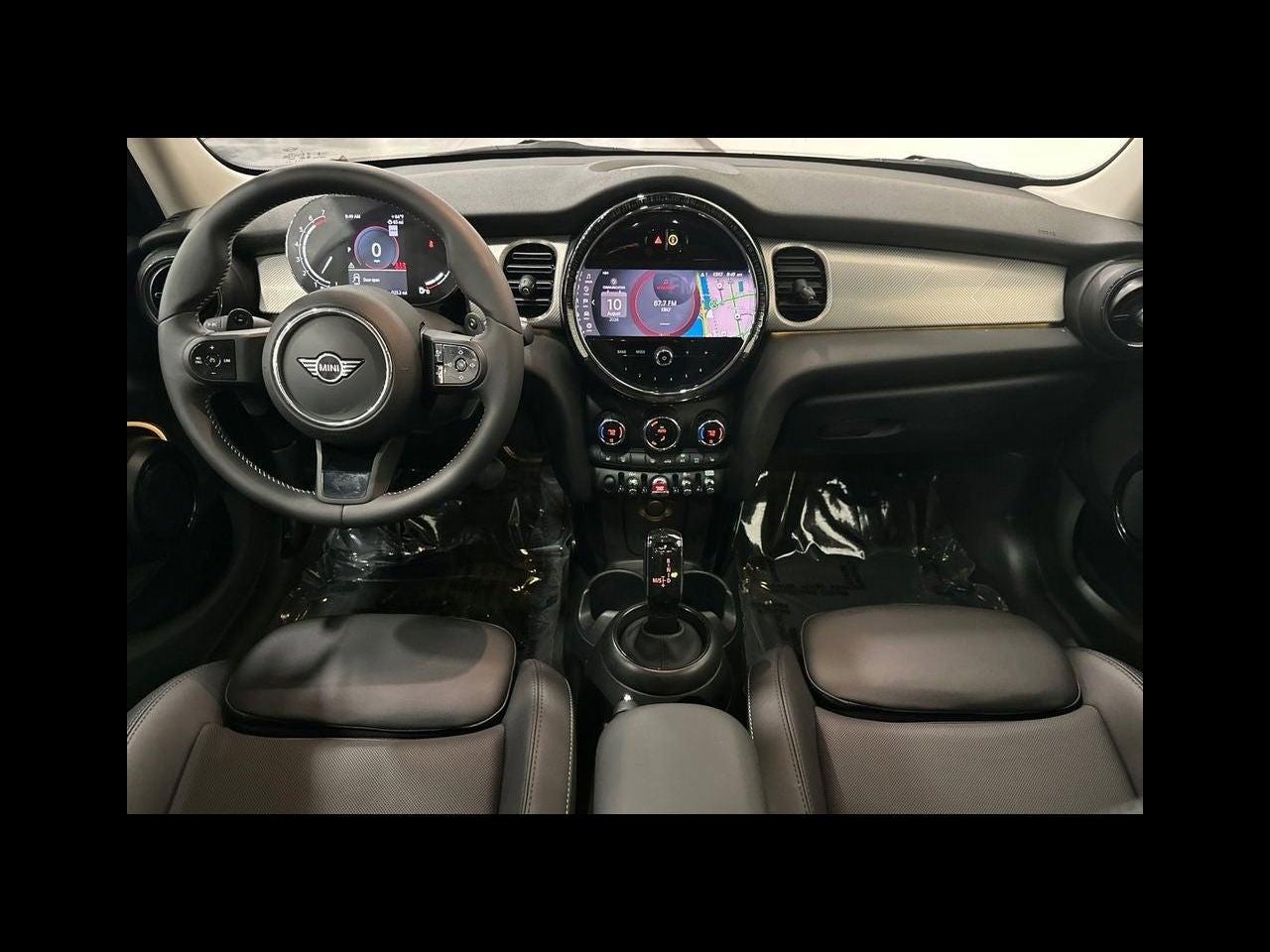2024 MINI HARDTOP 4 DOOR Signature