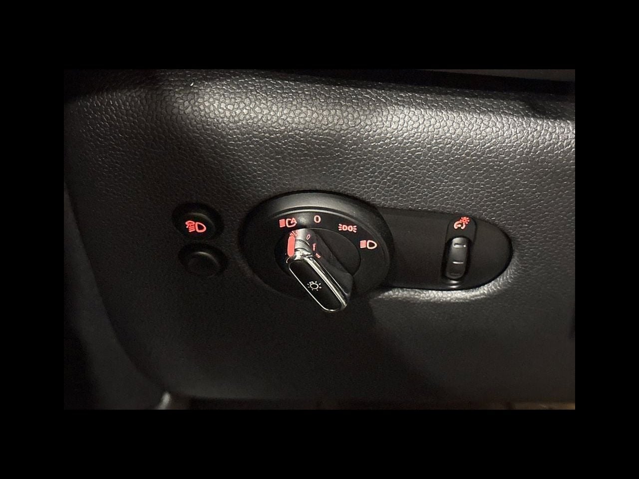 2024 MINI HARDTOP 4 DOOR Signature