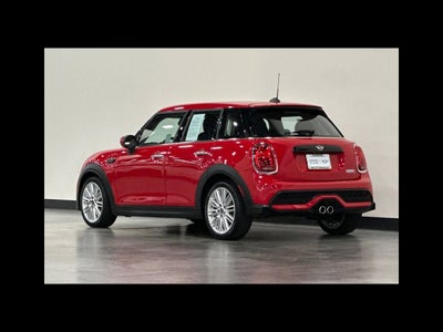 2024 MINI HARDTOP 4 DOOR Signature