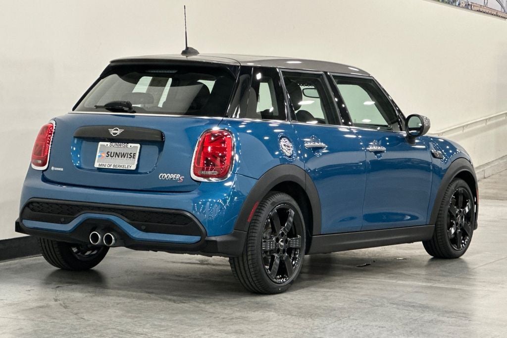 2024 MINI Cooper S Signature
