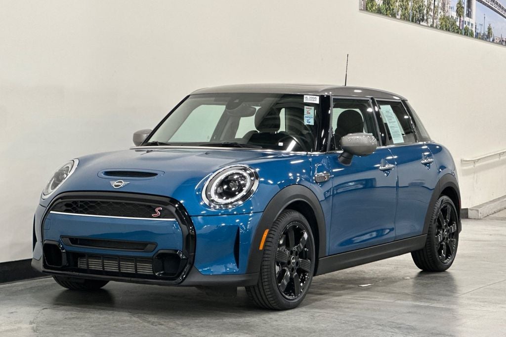 2024 MINI Cooper S Signature