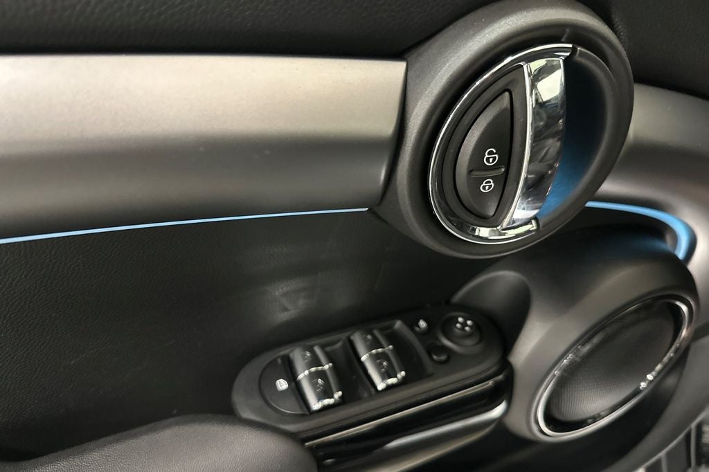 2024 MINI Cooper S Iconic