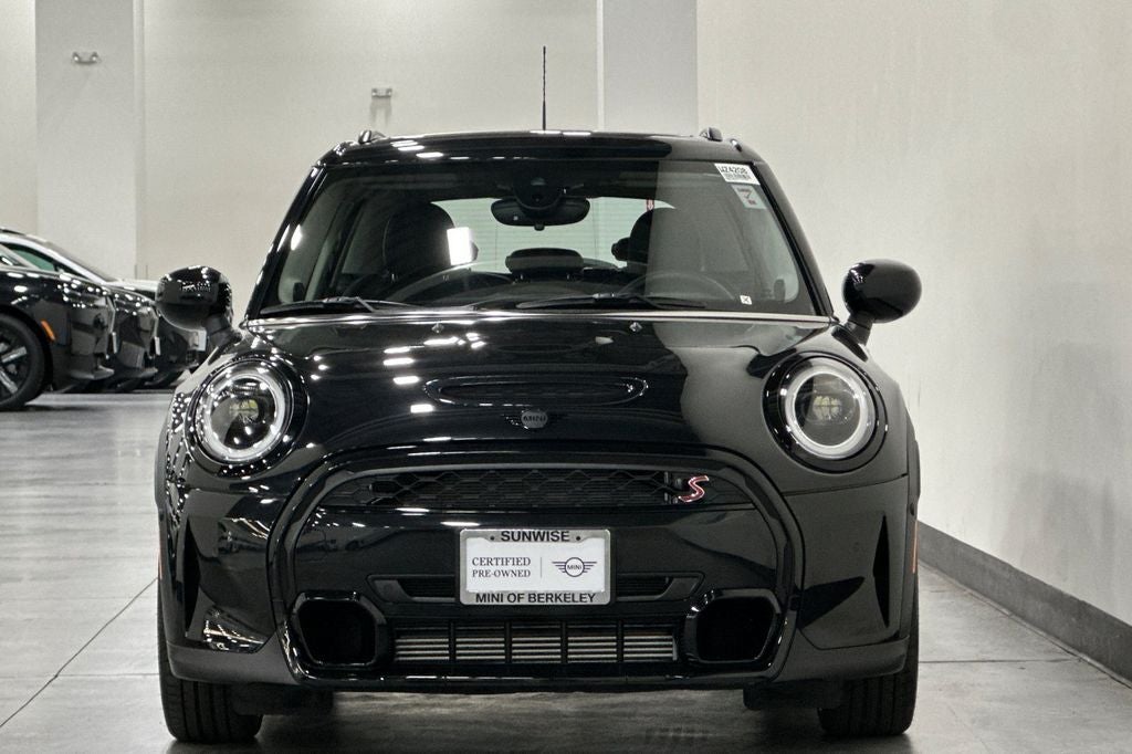 2024 MINI Cooper S Iconic