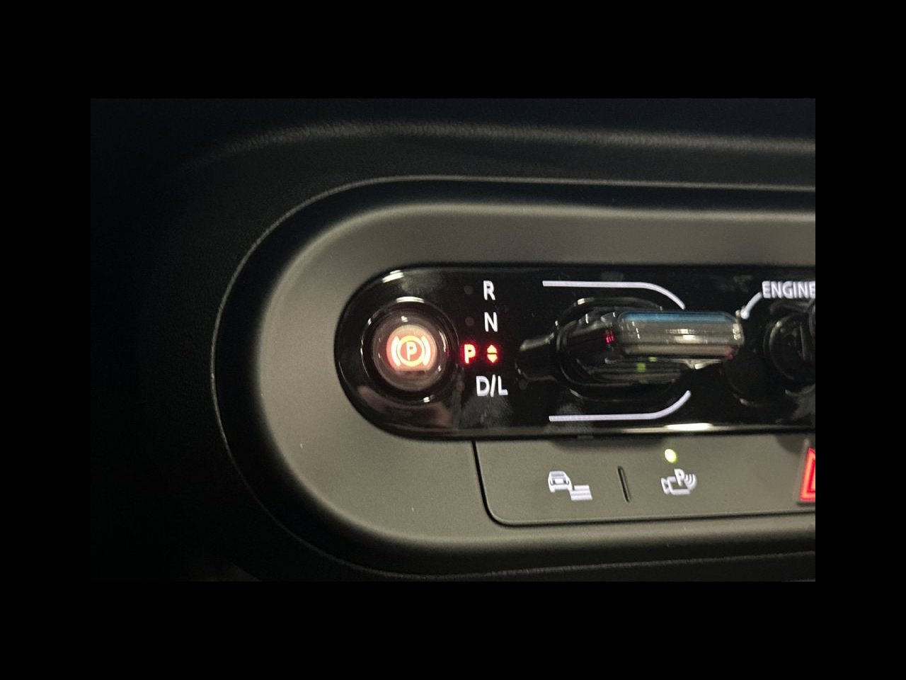 2027 MINI 4 DOOR SIGNATURE PLUS
