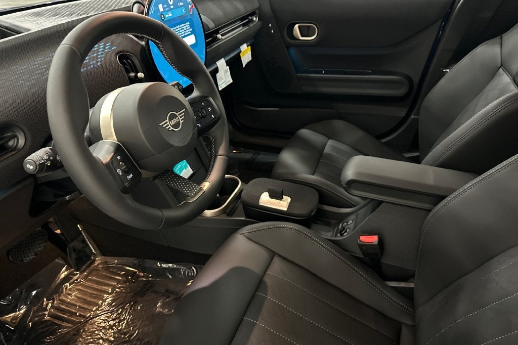 2027 MINI 4 DOOR SIGNATURE PLUS