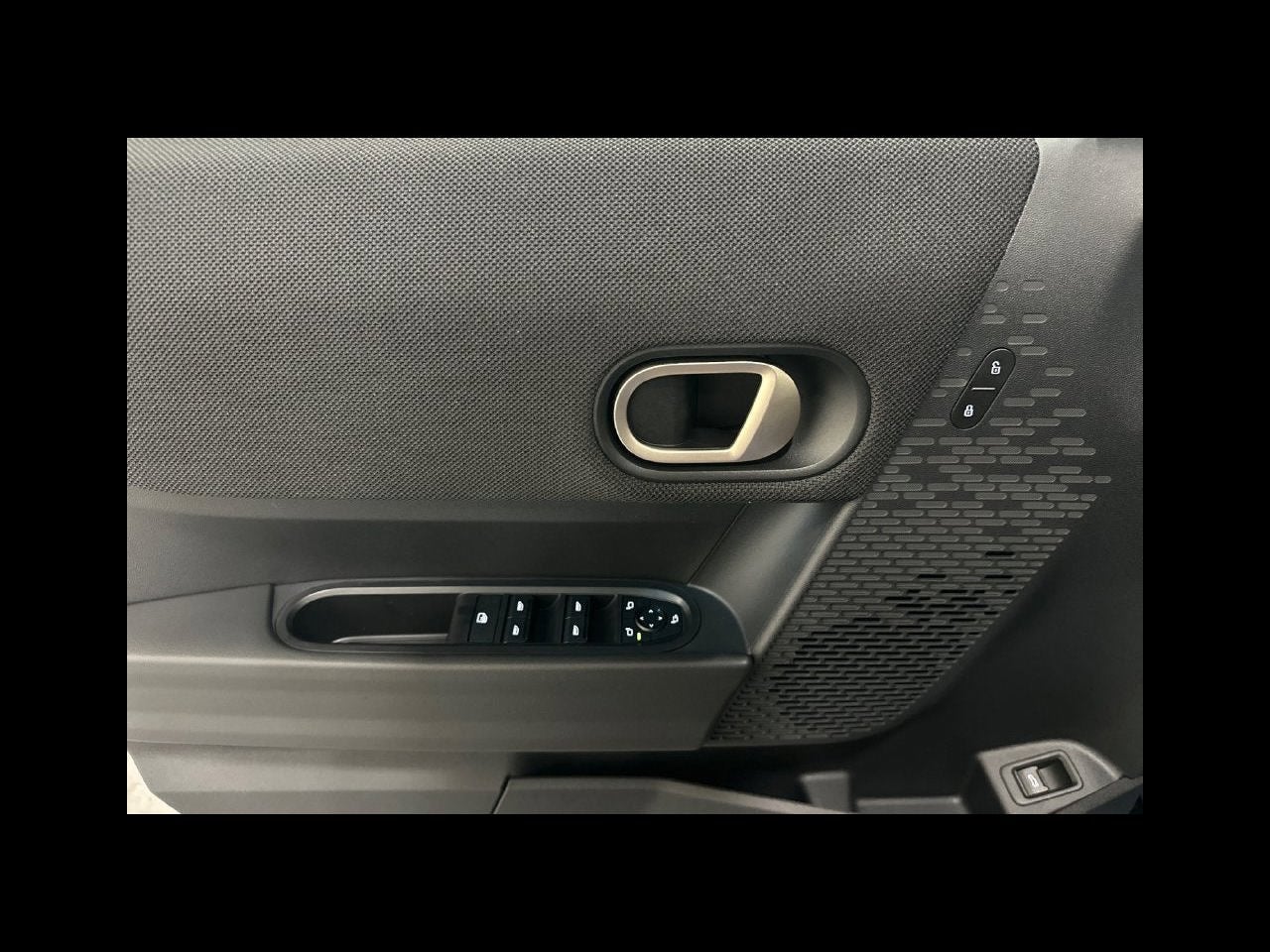 2027 MINI 4 DOOR SIGNATURE PLUS