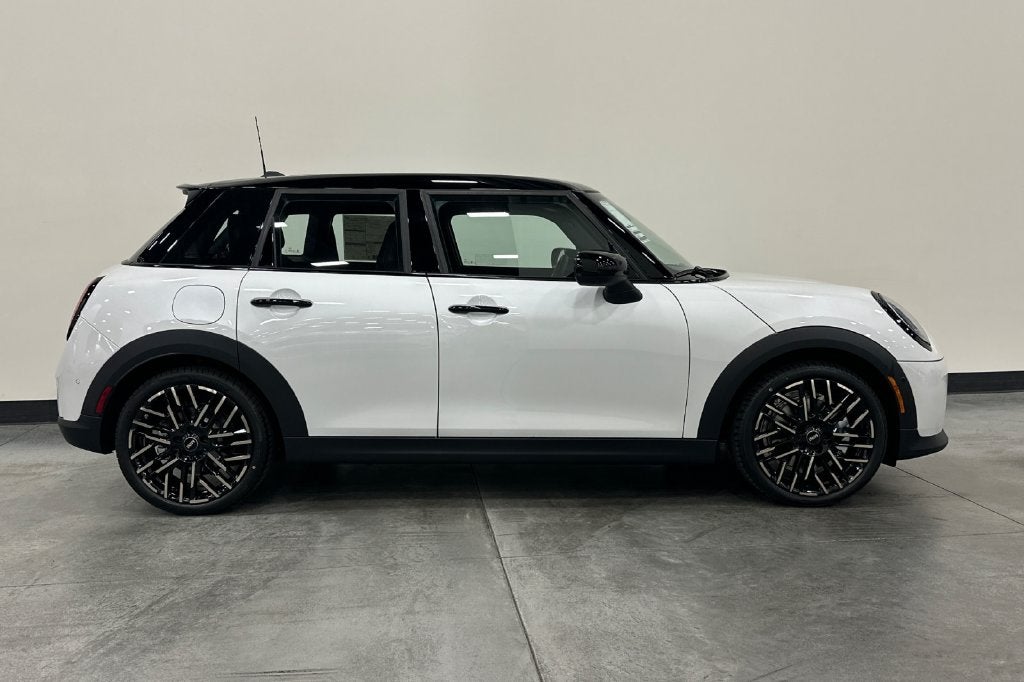 2027 MINI 4 DOOR ICONIC