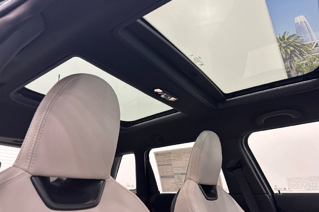 2027 MINI 4 DOOR ICONIC