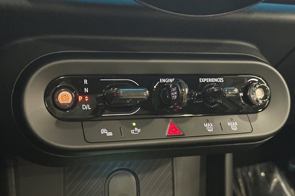2027 MINI 4 DOOR ICONIC