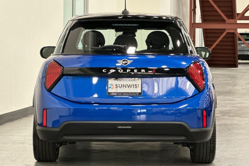 2025 MINI Cooper S Iconic
