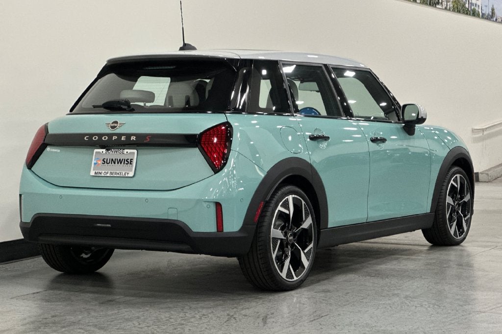 2027 MINI Cooper S Base