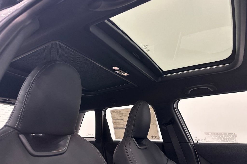 2027 MINI 4 DOOR ICONIC