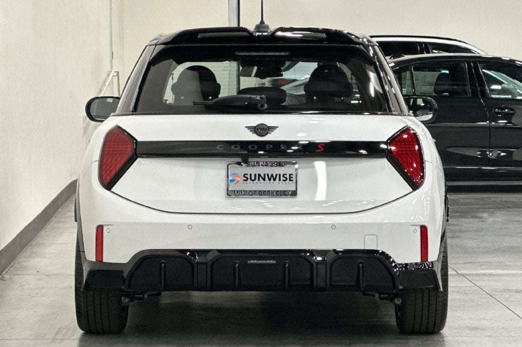 2027 MINI 4 DOOR ICONIC