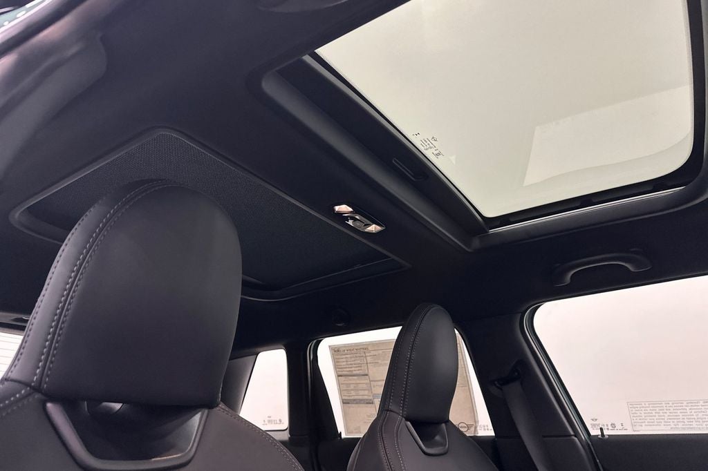 2027 MINI 4 DOOR ICONIC