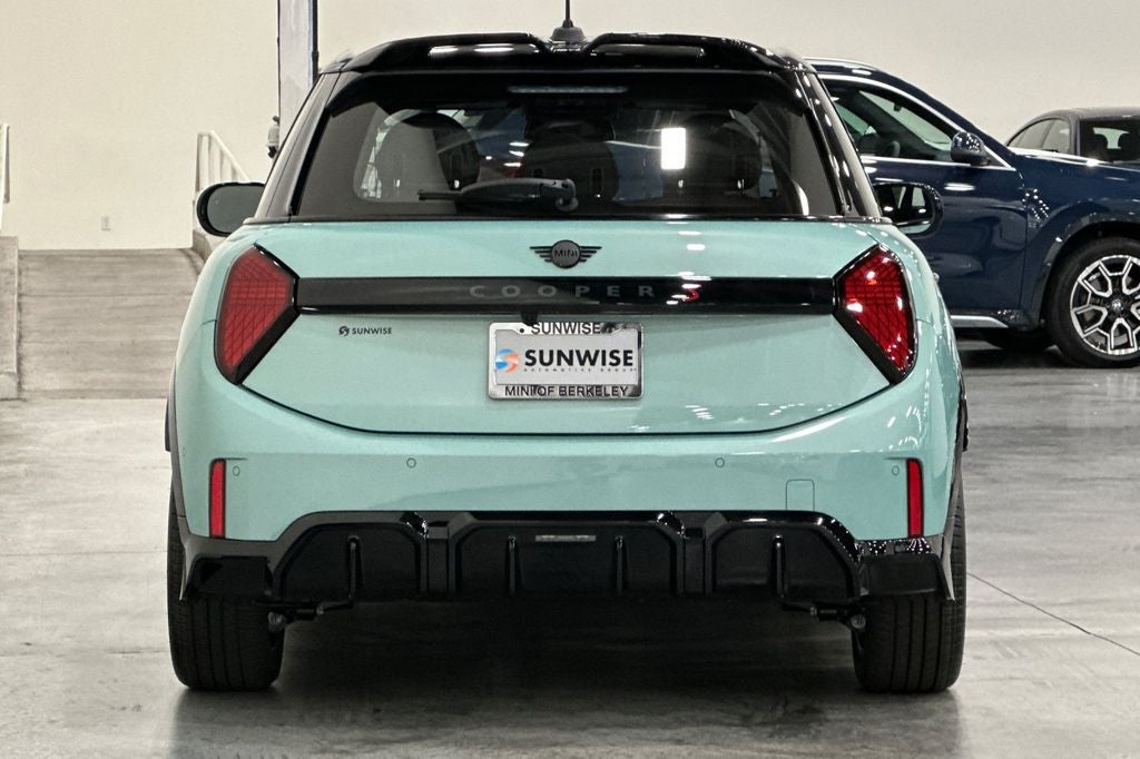 2027 MINI 4 DOOR ICONIC
