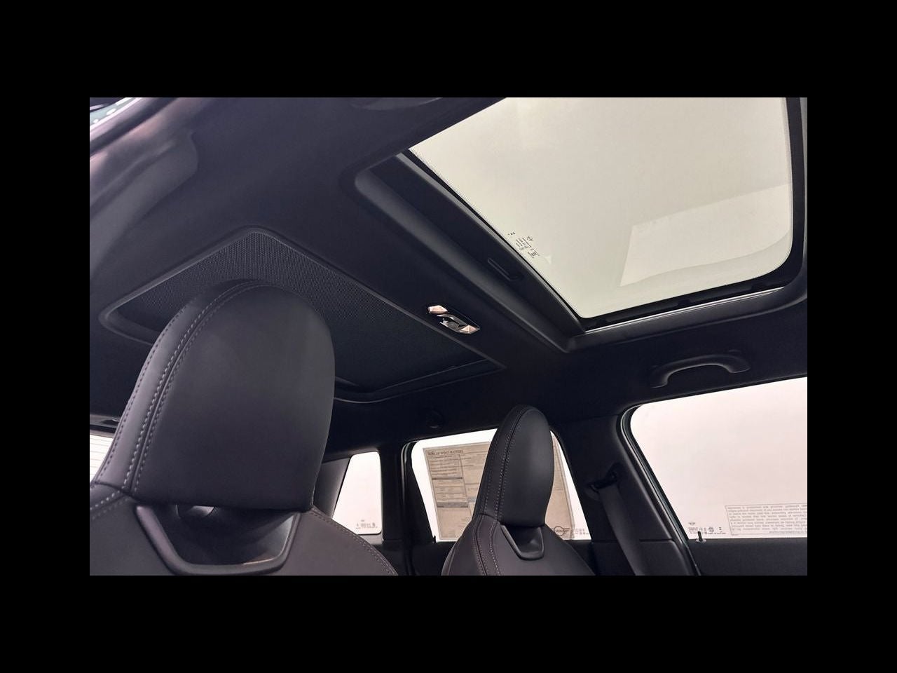 2027 MINI 4 DOOR ICONIC