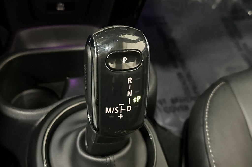 2024 MINI John Cooper Works Iconic