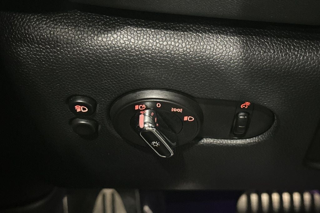2024 MINI John Cooper Works Iconic