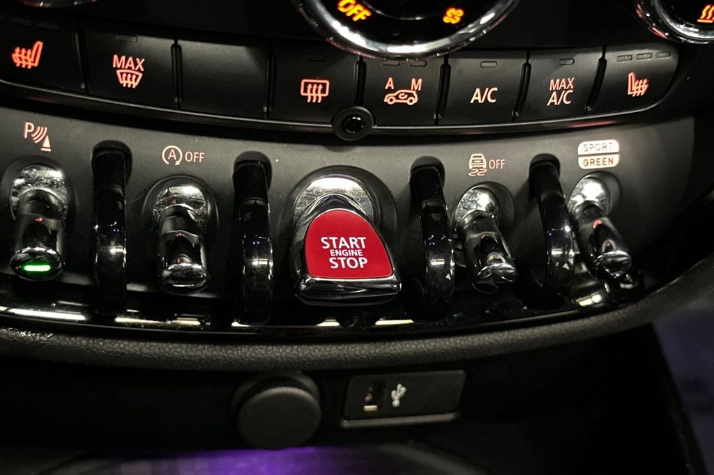 2023 MINI John Cooper Works Clubman