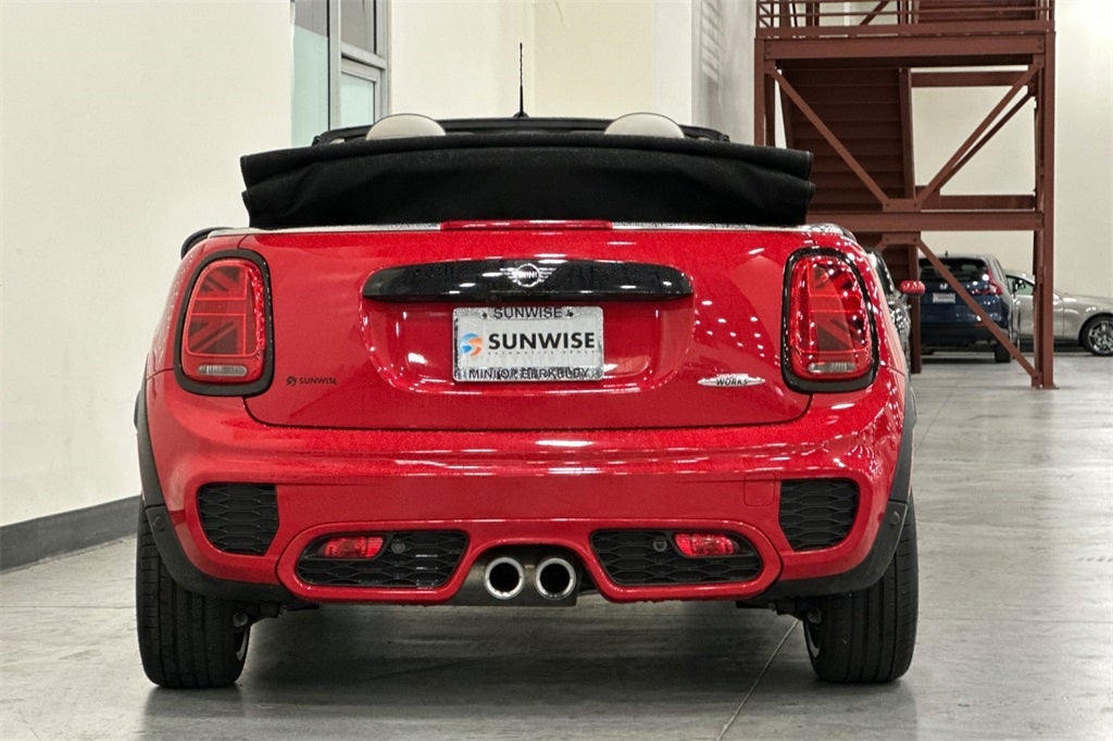 2021 MINI John Cooper Works Iconic