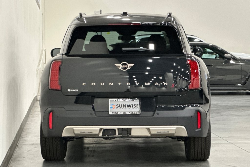 2027 MINI COUNTRYMAN ICONIC