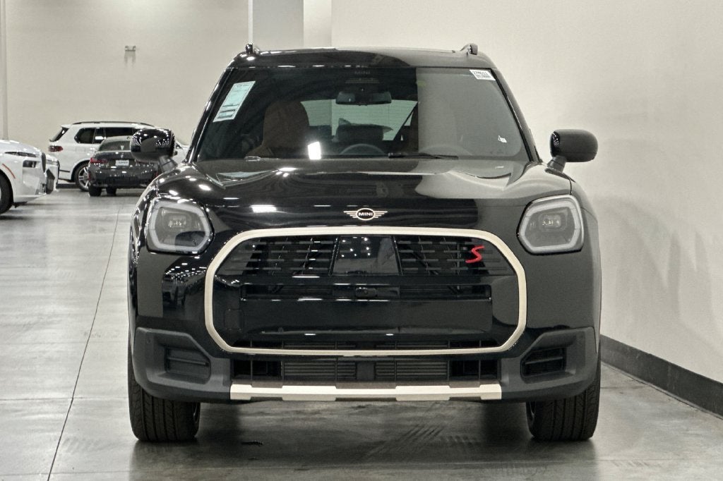 2027 MINI COUNTRYMAN ICONIC