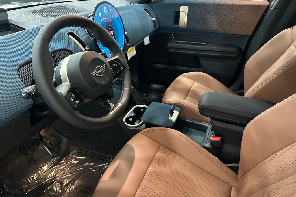 2027 MINI COUNTRYMAN ICONIC