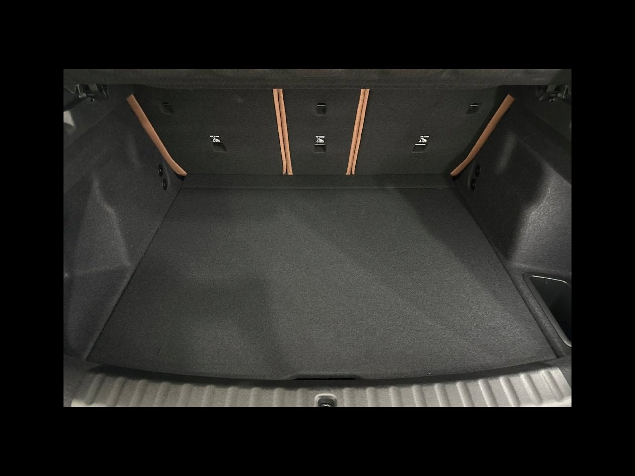 2027 MINI COUNTRYMAN ICONIC