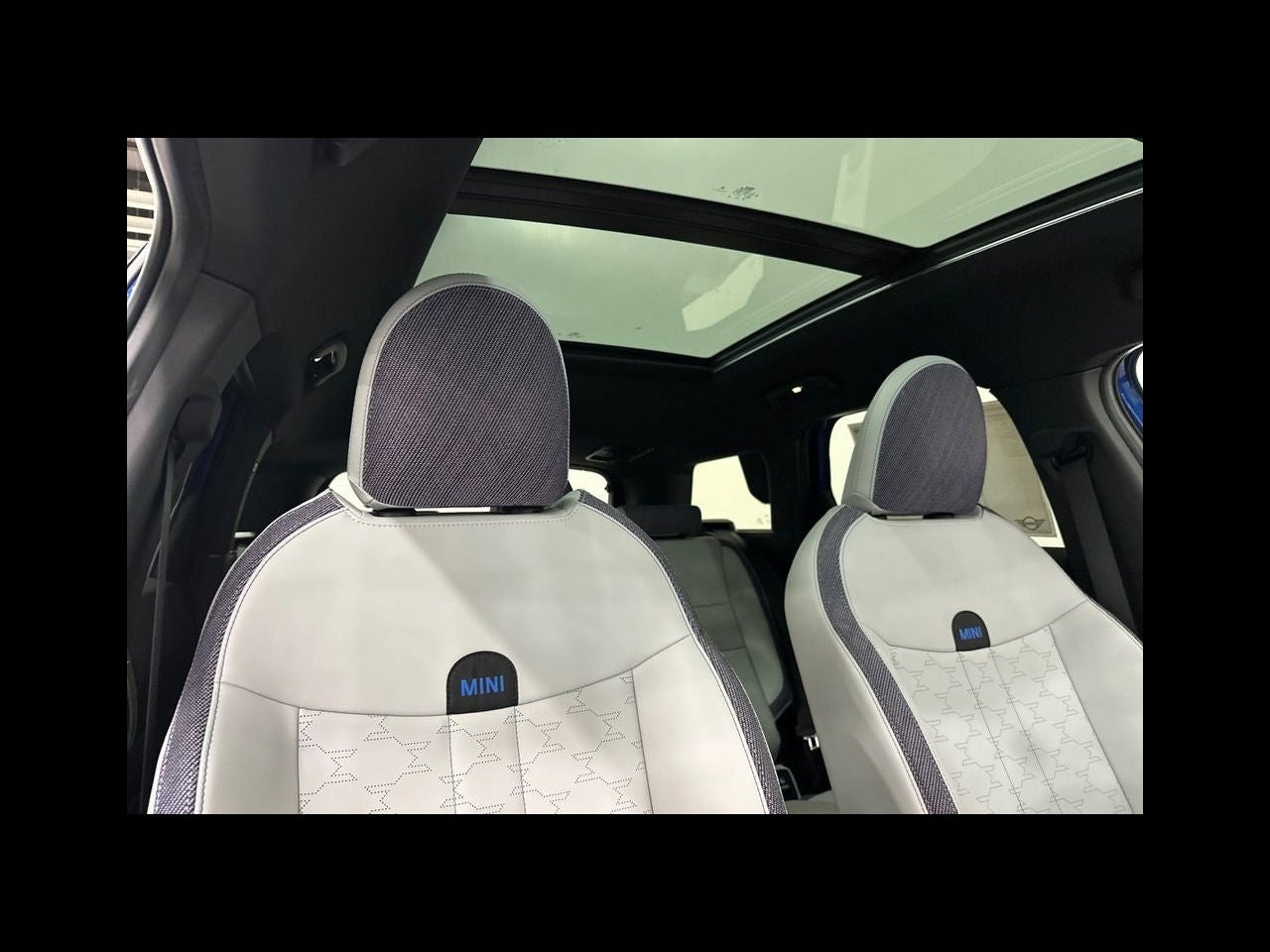 2027 MINI COUNTRYMAN Base