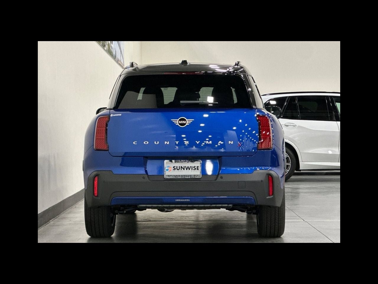 2027 MINI COUNTRYMAN Base