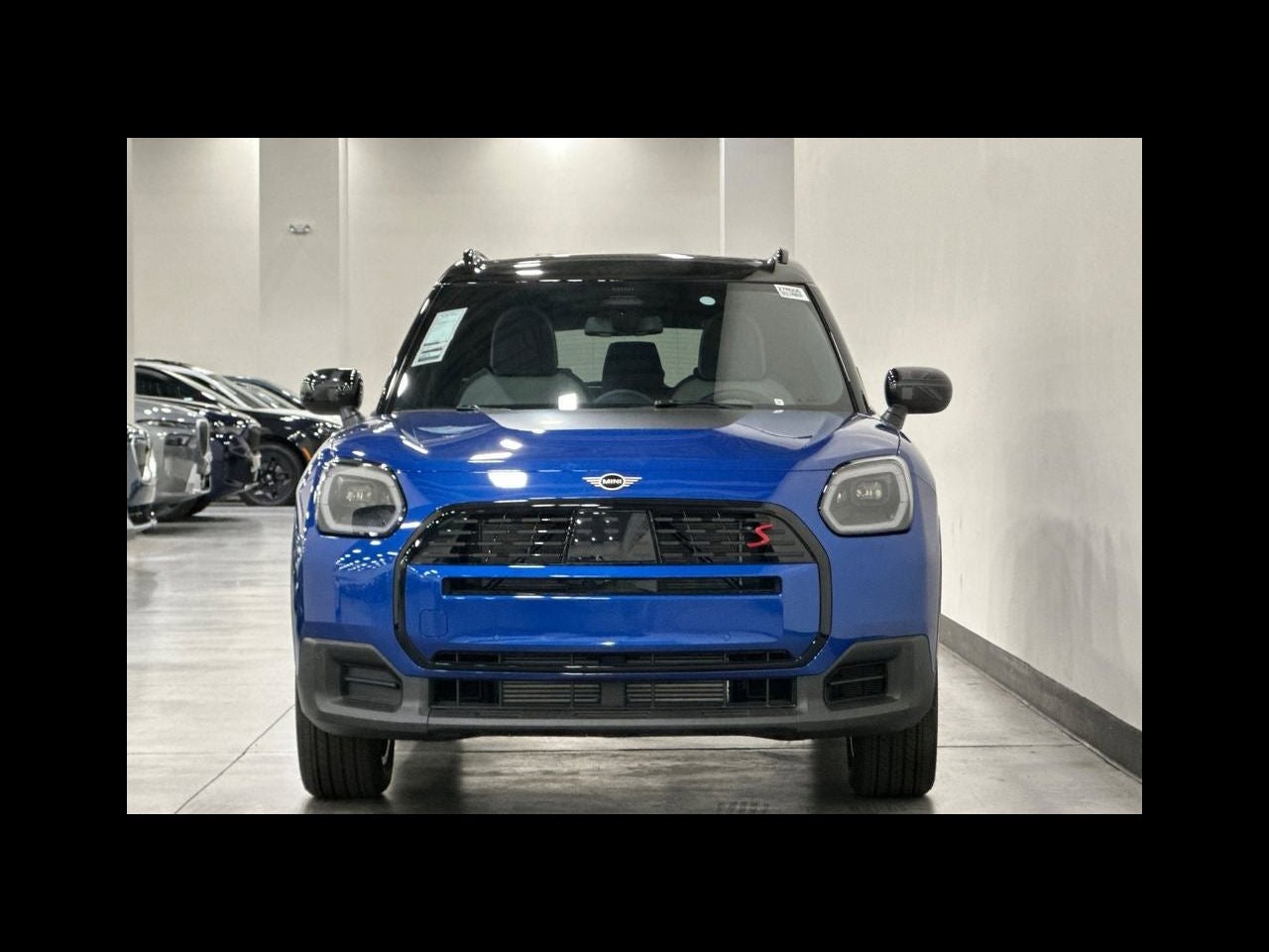 2027 MINI COUNTRYMAN Base