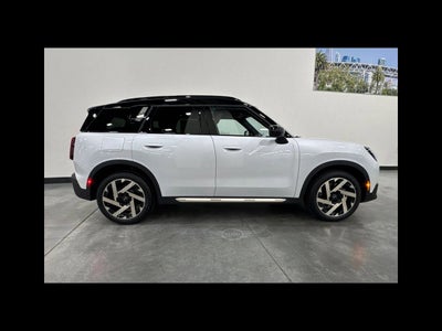 2027 MINI COUNTRYMAN SIGNATURE PLUS