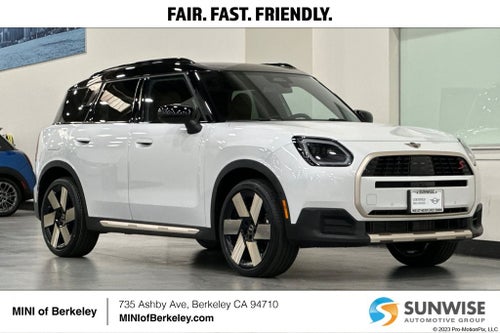 2025 MINI Cooper S Countryman Iconic