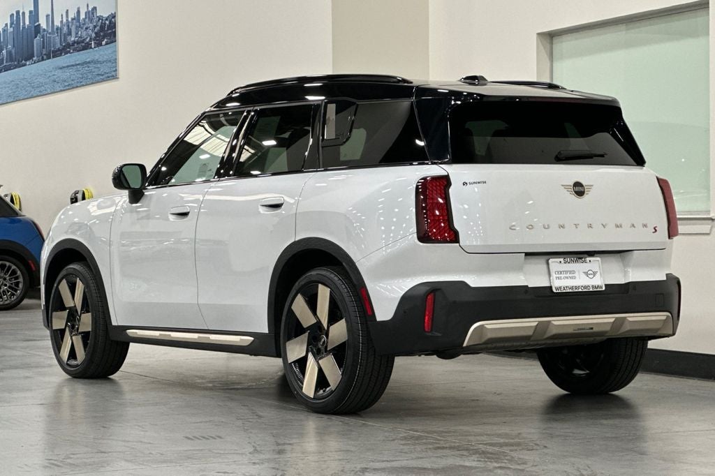 2025 MINI Cooper S Countryman Iconic