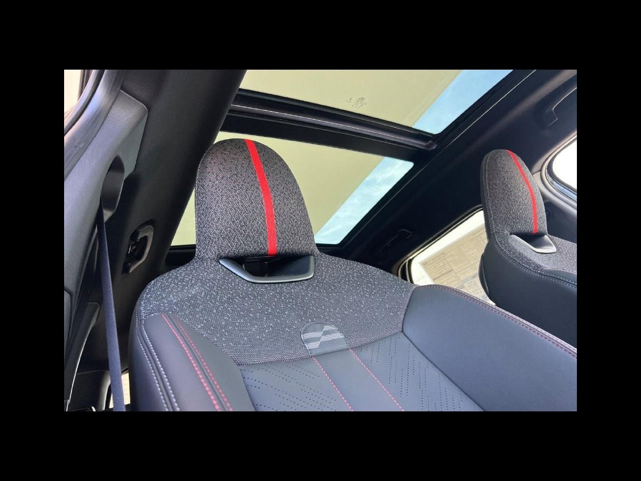 2027 MINI COUNTRYMAN ICONIC
