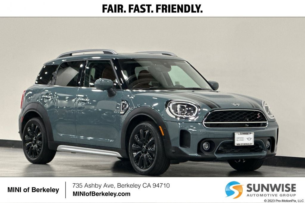 2024 MINI Cooper S Countryman Iconic