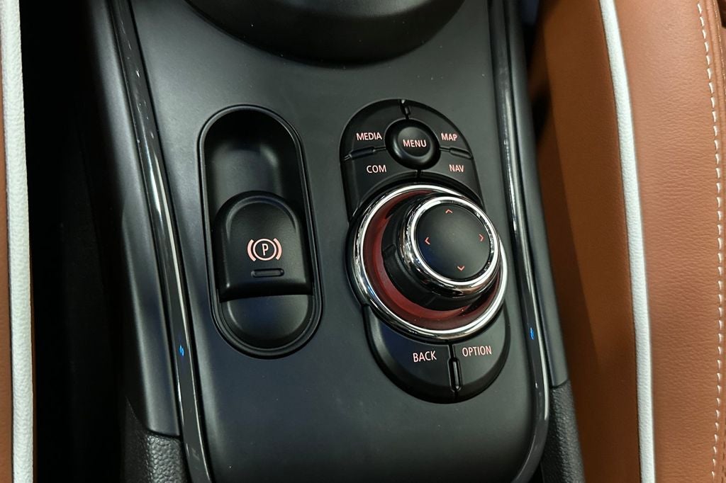 2024 MINI Cooper S Countryman Iconic
