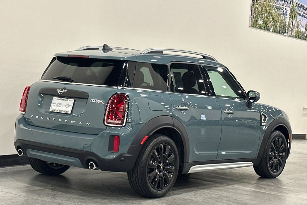 2024 MINI Cooper S Countryman Iconic